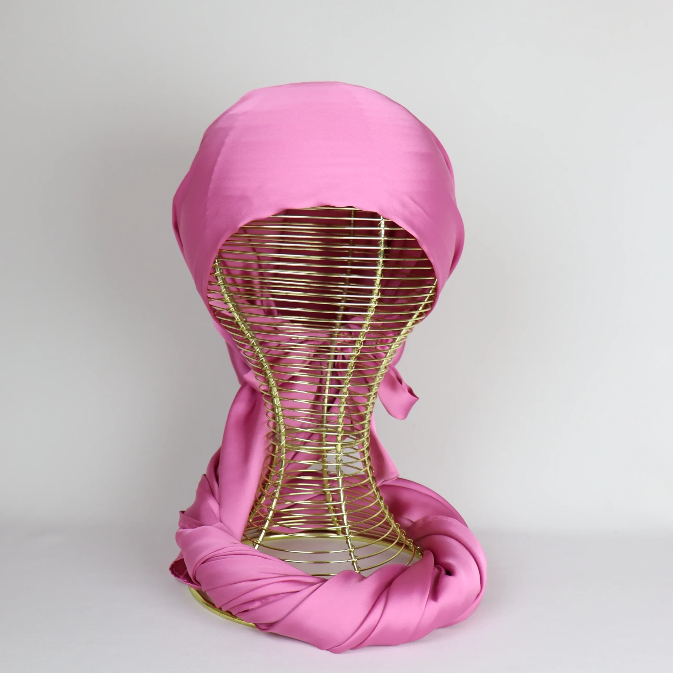 Turbante chal de satén semiseda ajustable - Imagen 4