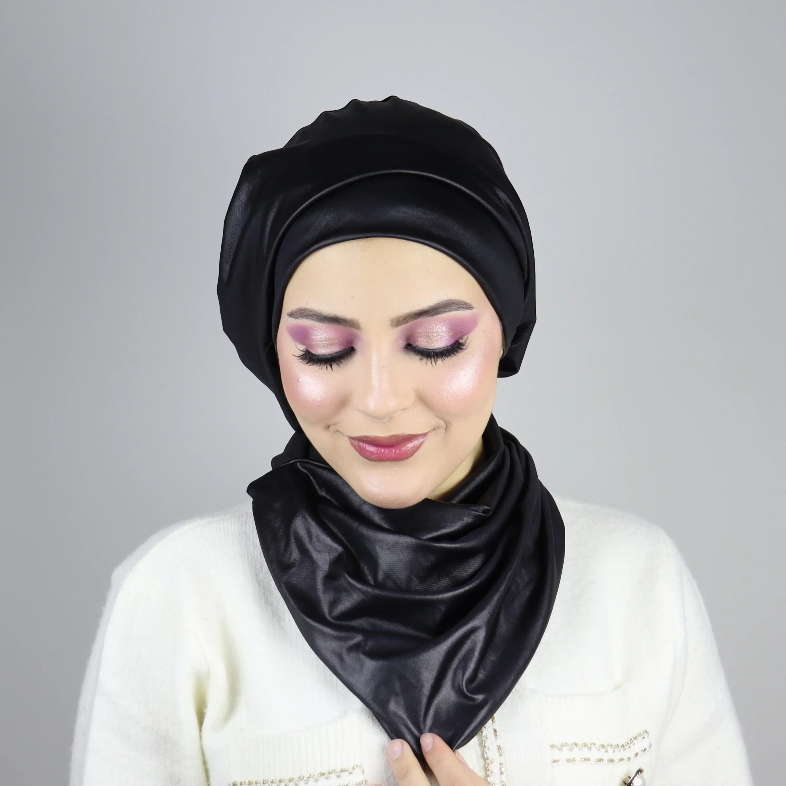 Boina hiyab de efecto piel ajustable